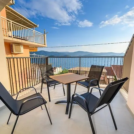 Apartments Sunset Komarna Exterior photo